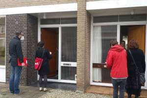 Opvallend veel positieve reacties over AZC in huis aan huis gesprekken door PvdA